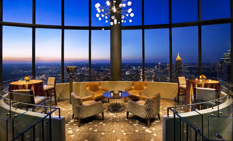 The Sun Dial Restaurant, Bar & View