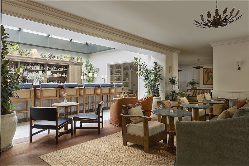 Volta Restaurant & Bar
