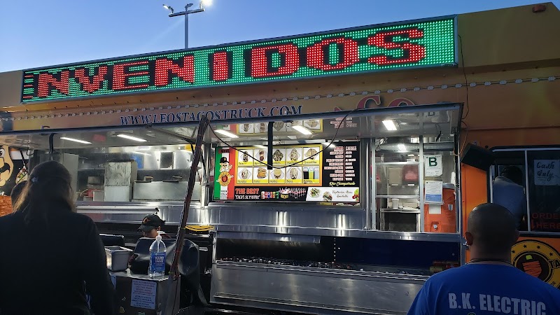 Leo's Tacos Truck