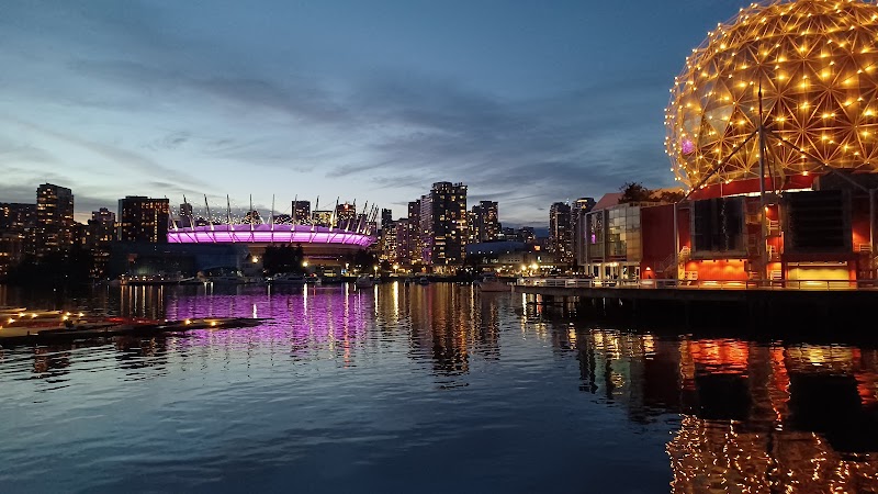 0143 South False Creek Seawall