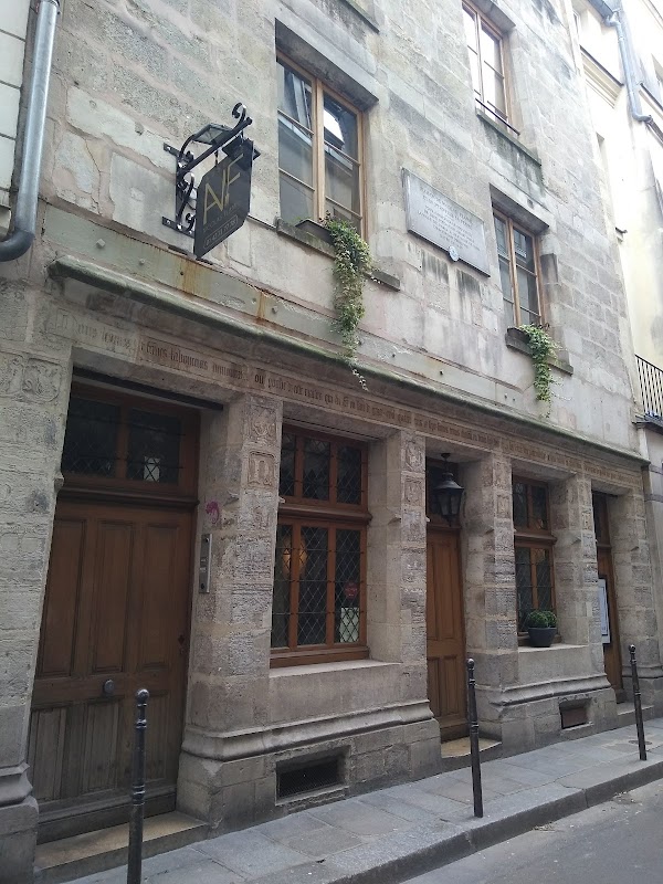51 Rue de Montmorency